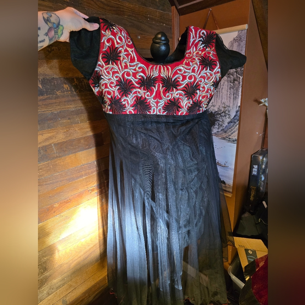 Unk Brand Hand-Embroidered Formal Ethnic Gown w/ Beaded Tassels, Est. Size XS